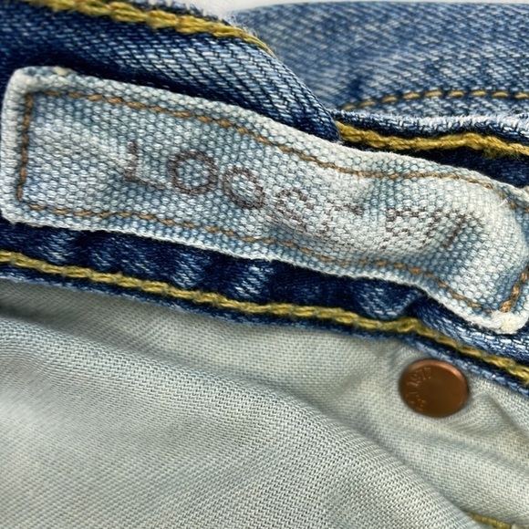 American Eagle SZ 28/30 distressed jeans - Picture 4 of 9